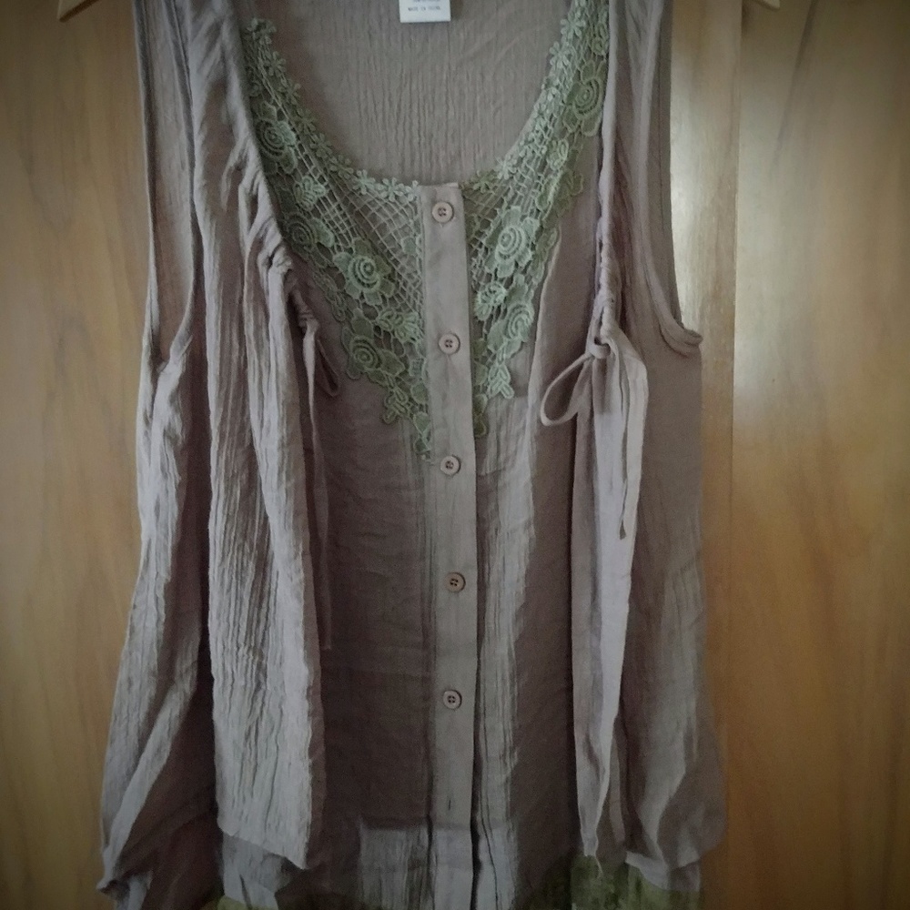Boho-style Tank w/ Vest - Picture 4 of 5